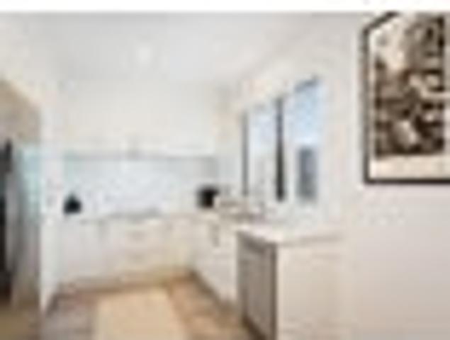 Townhouse for sale in Kelston, Whau