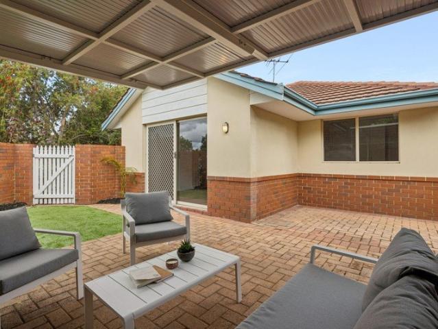 Villa for sale in St James, Western Australia