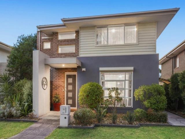 House for sale in Cranbourne North, Melbourne