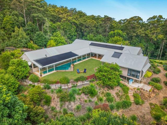 Cottage for sale in Toombul, Queensland
