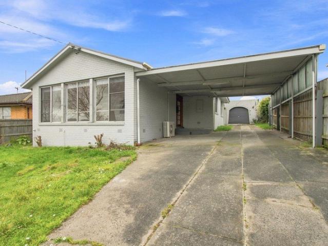 House for sale in Churchill, Victoria