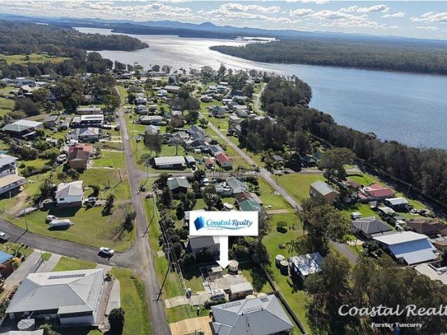 Land for sale in Coomba Park, New South Wales