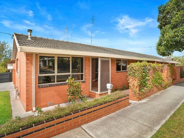 Apartment for rent in Manifold Heights, Geelong