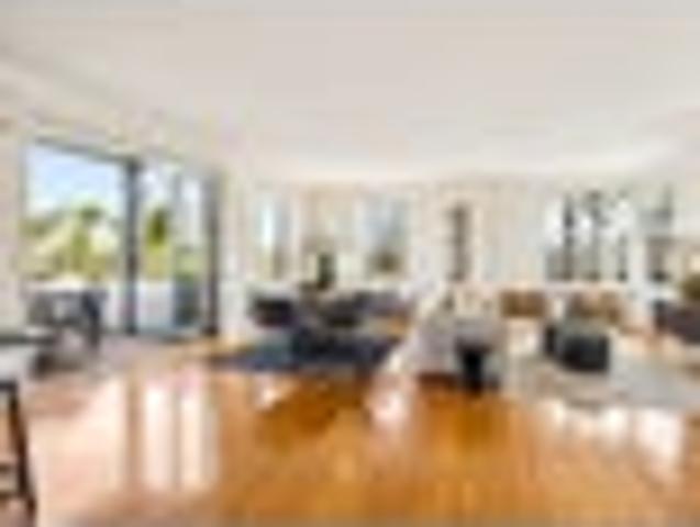 Townhouse for sale in Meadowbank, Ōrākei
