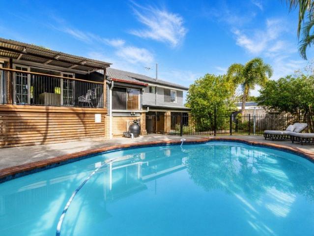 House for sale in Birkdale, Greater Brisbane