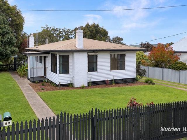 House for sale in Casterton, Shire of Glenelg