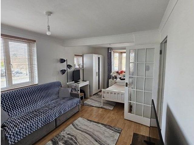Apartment for rent in Lower Edmonton, Edmonton