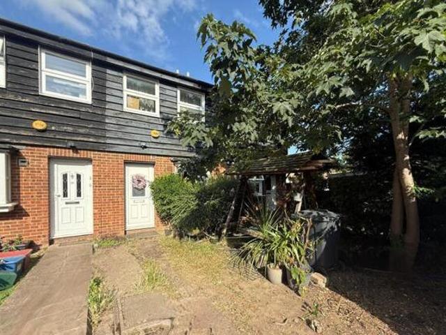 House for sale in Isleworth, Greater London