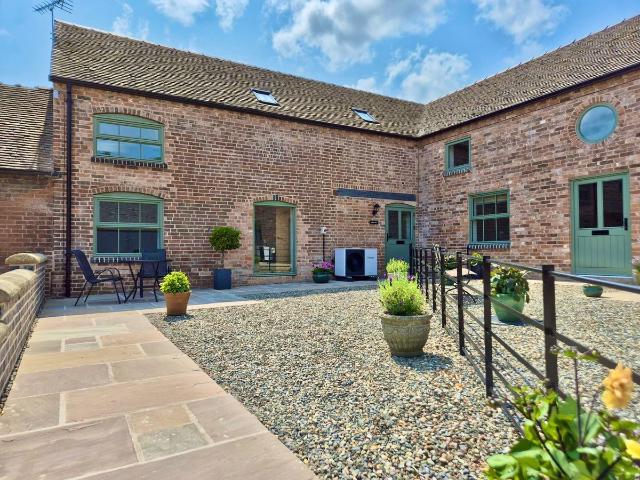 House for rent in Bletchley, Moreton Say
