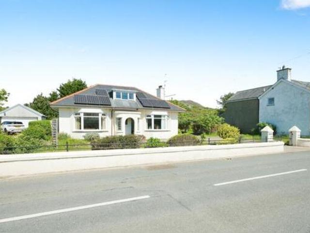 House for sale in Porthmadog, Wales
