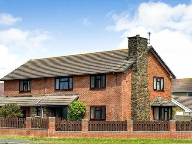 House for sale in Tywyn, Wales