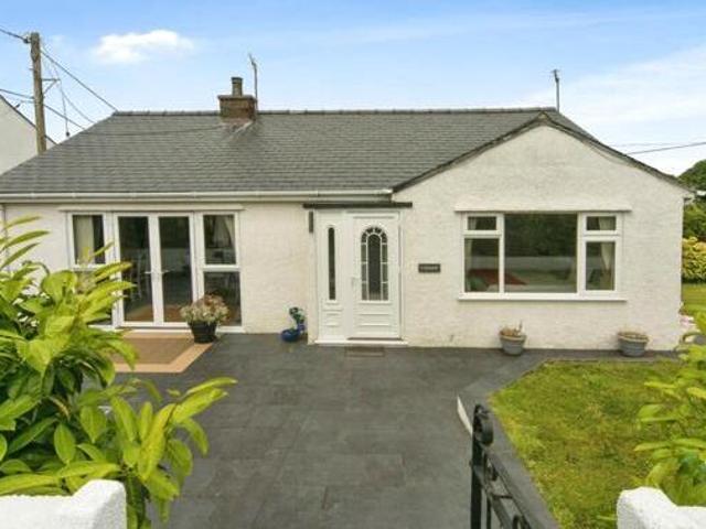 House for sale in Pwllheli, Wales