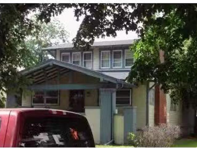 House for sale in Parsons