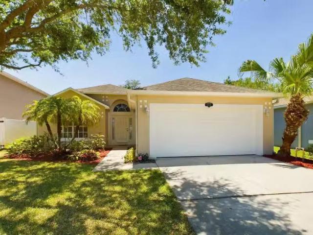 House for rent in Sebastian
