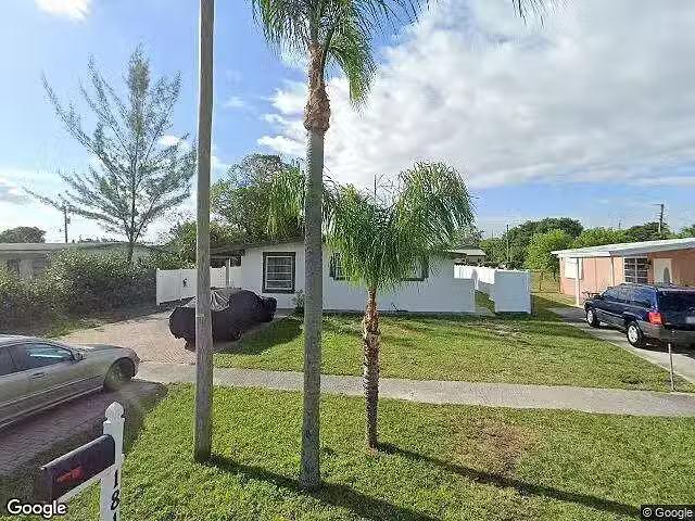 House for rent in Lake Worth