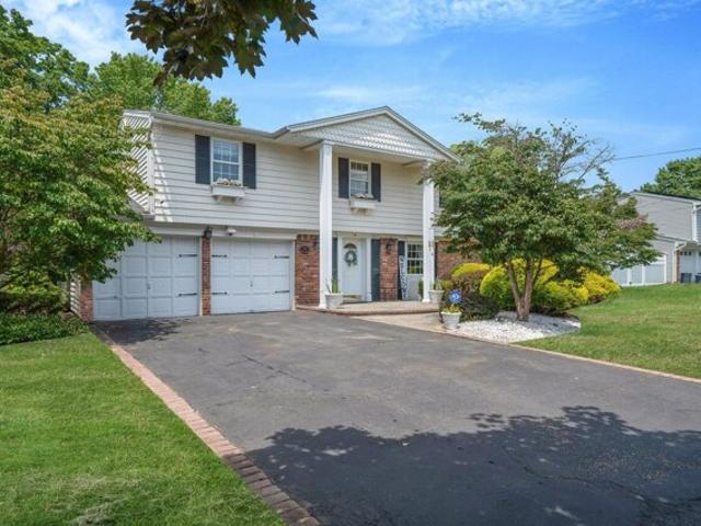House for sale in Lake Grove