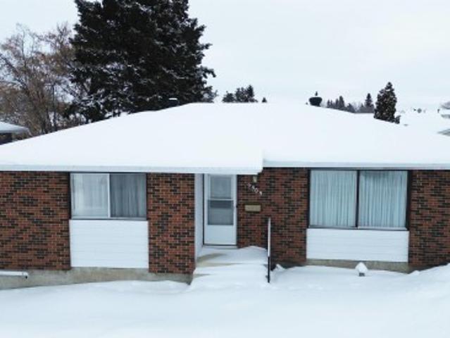 House for sale in Morinville, Alberta