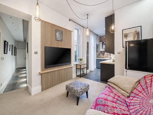 Apartment for rent in London Borough of Croydon, Greater London