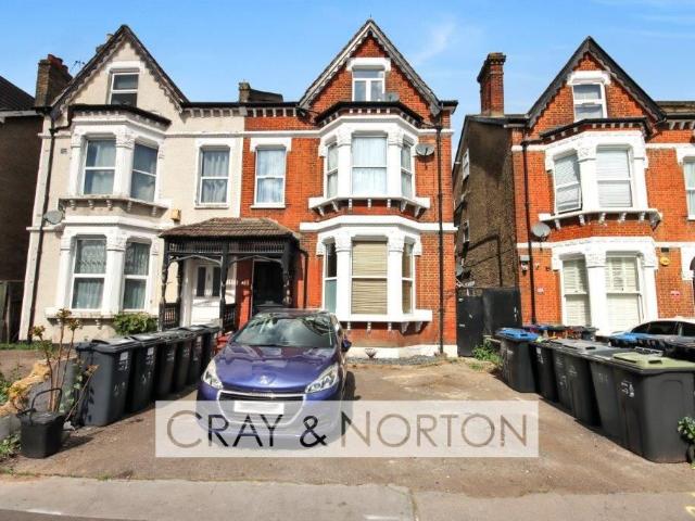Apartment for rent in London Borough of Croydon, Addiscombe