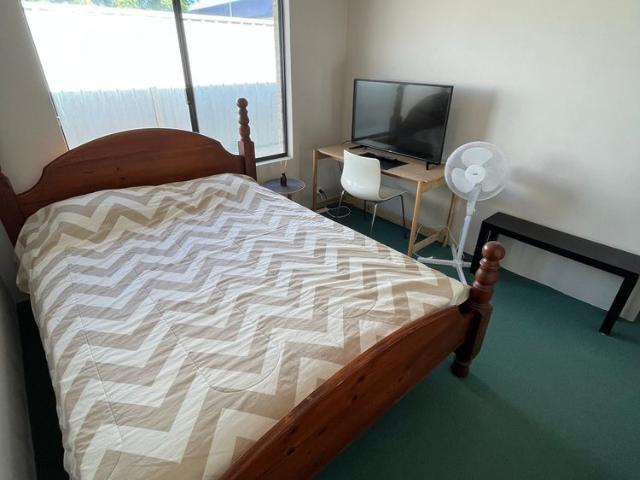 Room for rent in Cockburn, Western Australia