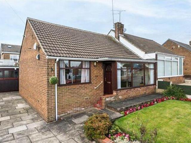 House for sale in Churwell, West Yorkshire