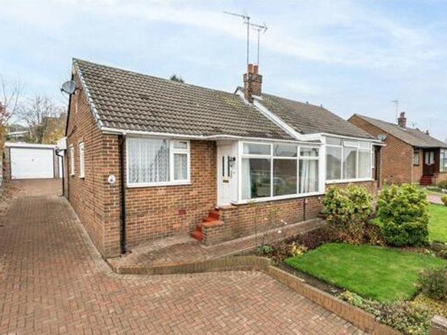 House for sale in Churwell, West Yorkshire