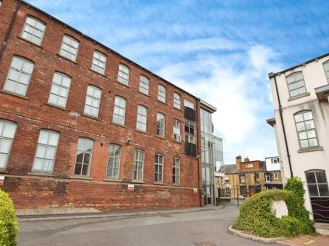 House for sale in Farsley, Leeds