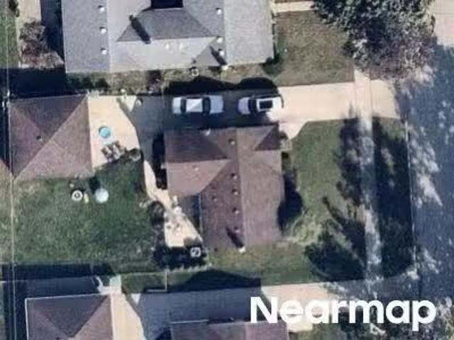 House for sale in Taylor