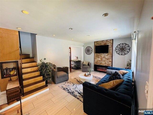 House for sale in Fair Lawn, New Jersey