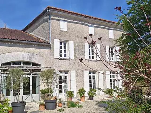Maison vente à Angoulême, Mornac