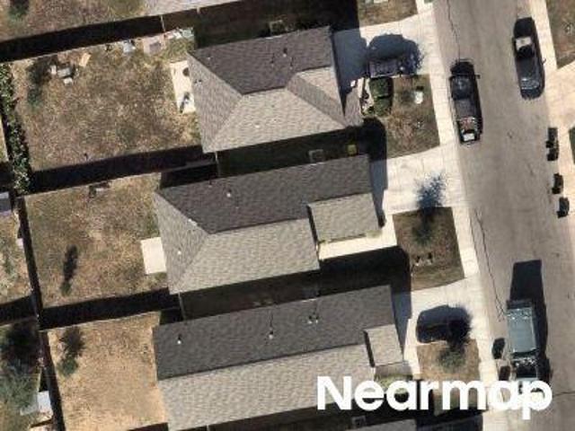 House for sale in Saint Hedwig, Texas