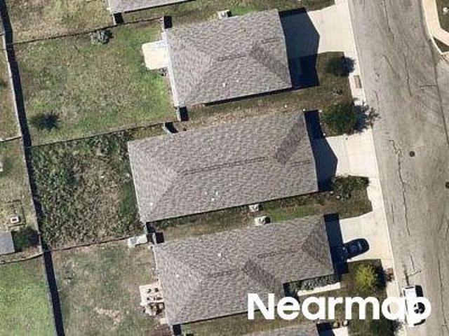 House for sale in Saint Hedwig, Texas