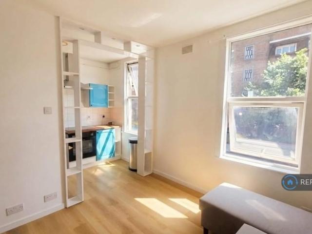 Apartment for rent in South Hackney, Greater London