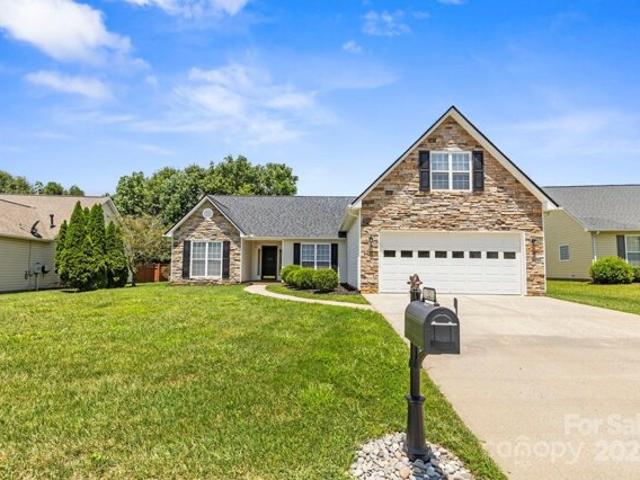 House for sale in Fletcher