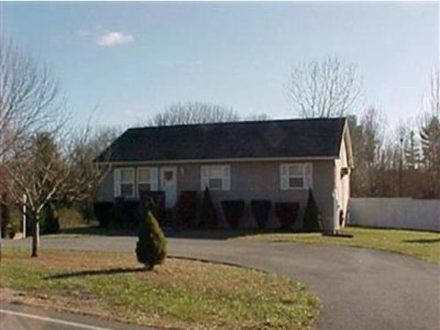 House for sale in Mount Bethel, Pennsylvania