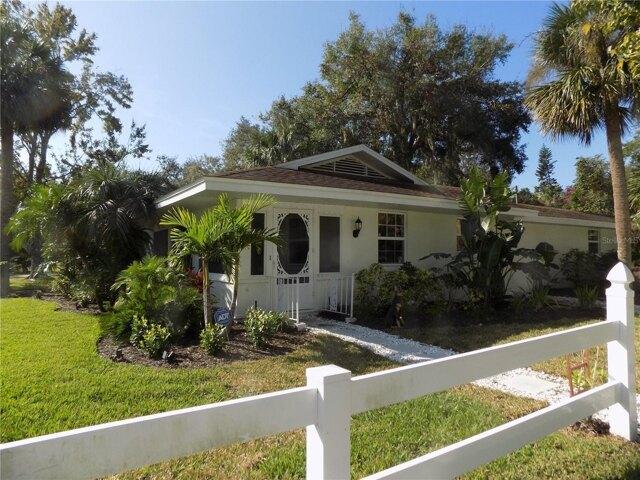 House for sale in Mount Dora