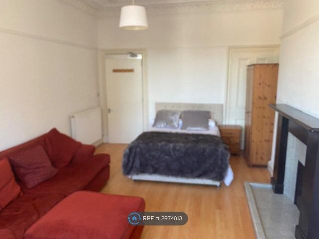 Apartment for rent in Morningside, Scotland