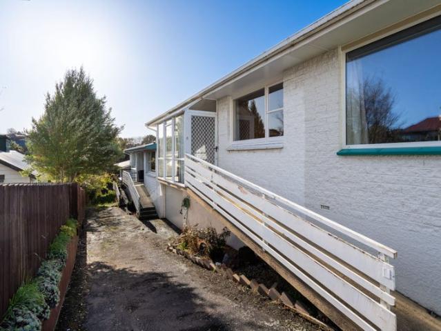 House for rent in Otakou