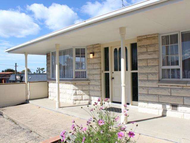 Apartment for rent in Otakou
