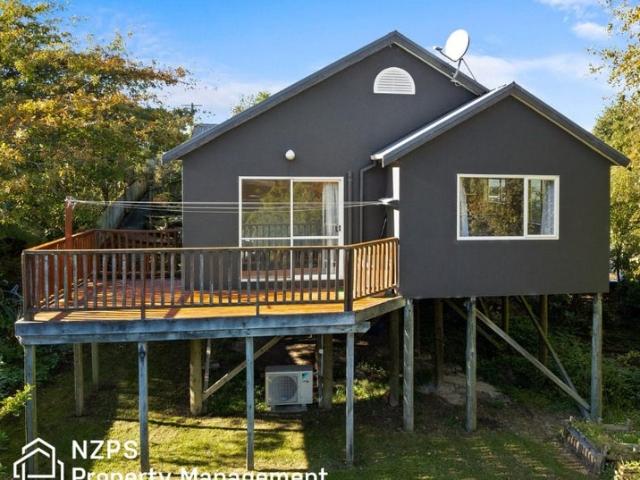House for rent in Otakou