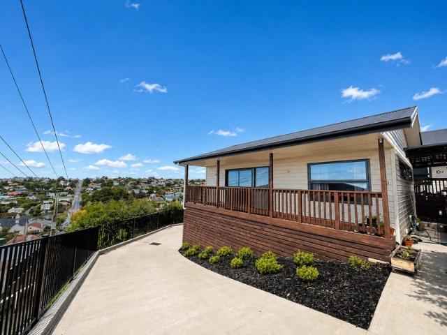 House for rent in Otakou