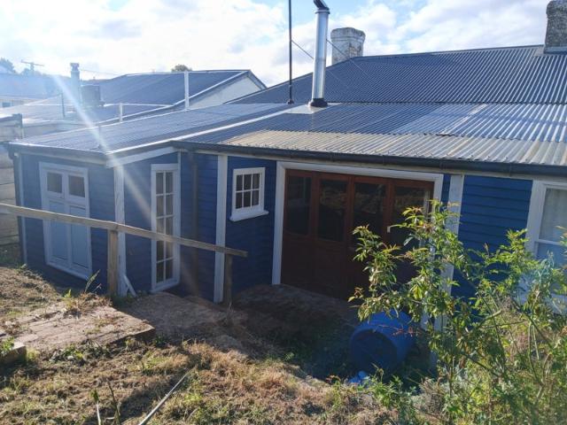 House for rent in Otakou