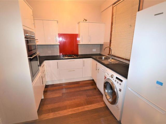 Apartment for rent in Gants Hill, Greater London