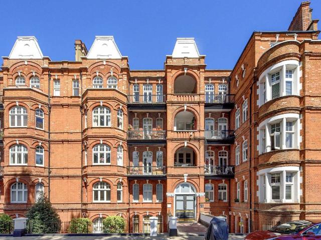 Apartment for rent in London Borough of Hammersmith and Fulham, Greater London