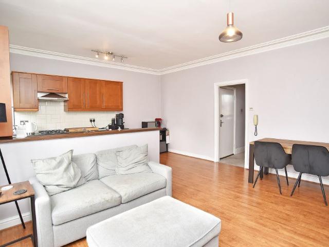 Apartment for rent in High Harrogate, Harrogate