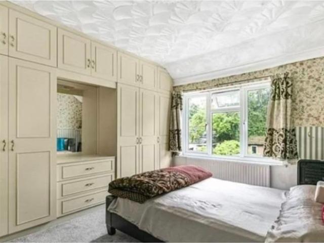 House for rent in London Borough of Hounslow, Greater London