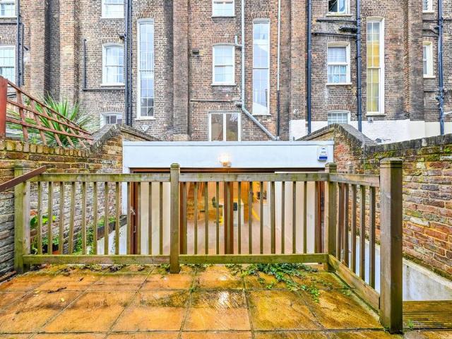 House for rent in Fitzrovia, Greater London