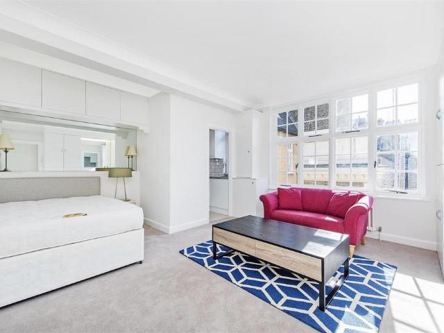 Apartment for rent in Victoria, Greater London