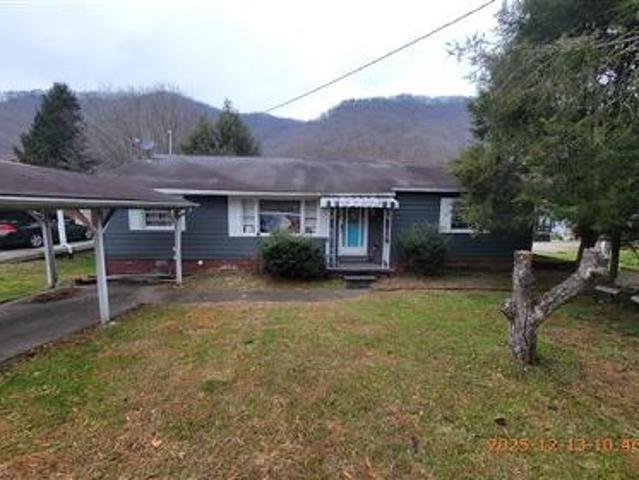House for sale in Pratt, West Virginia