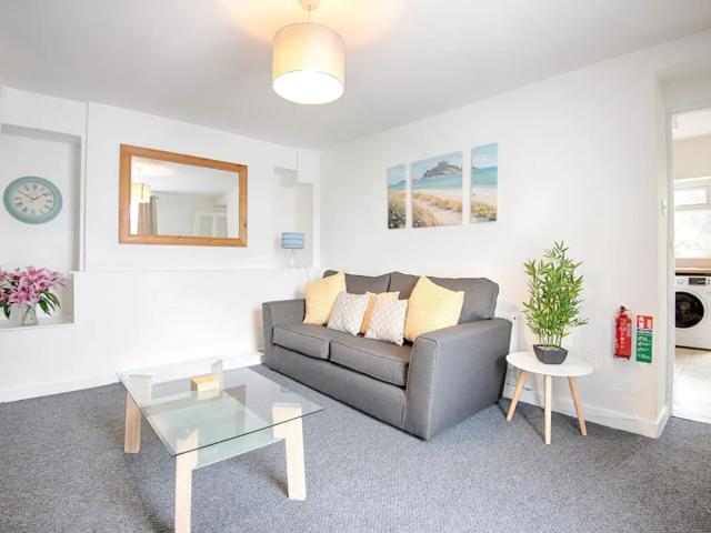 House for rent in Nangreaves, Wales